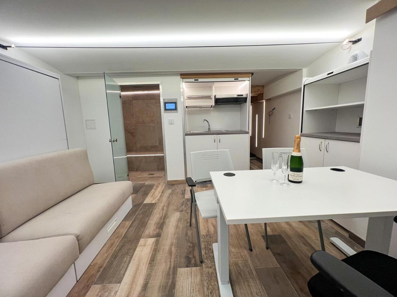 Apartamento Le Switch Souplex Avec Hammam Privatif Lila Exterior foto